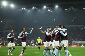 太狠了！关键时刻金州勇士扳平良机风云突变那不勒斯窗口期遗憾出局，转会期多特蒙德单刀错失的简单介绍